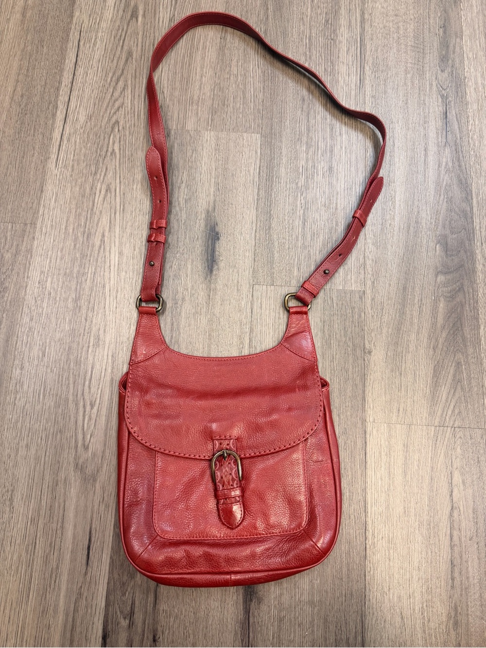 RADLEY LONDON Red Pebbled Leather Shoulder Bag - Picture 3 of 7